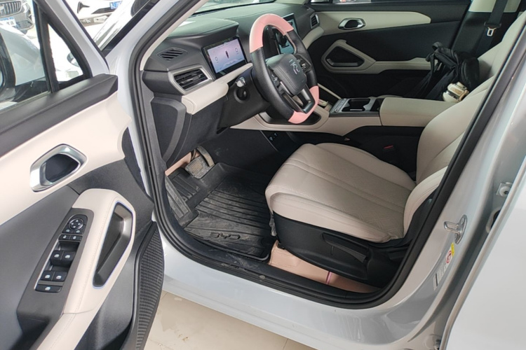 BYD YuanUP 2025 #16 BYD YuanUP 2025 car image #16