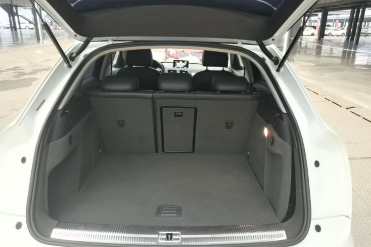 Audi Q3 2016 #19 Audi Q3 2016 car image #19