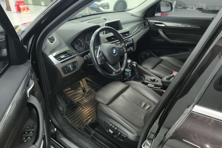 BMW X1 2017 imagen de coche #16