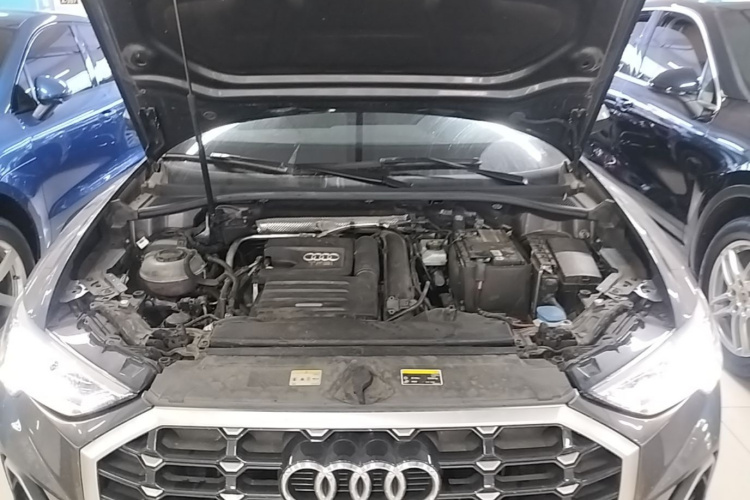 Audi Q3 2021 #20 Audi Q3 2021 car image #20