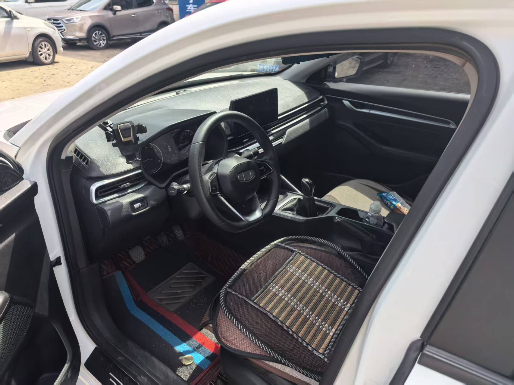GEELY Emgrand 2024 #5 GEELY Emgrand 2024 صورة سيارة #5