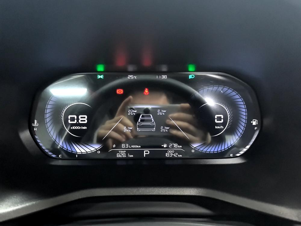 GEELY Emgrand 2023 car image #15
