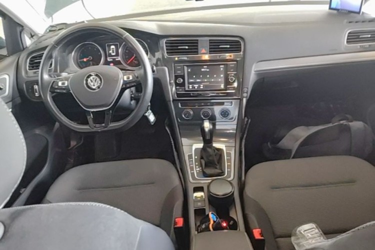 Volkswagen Golf 2018 #10 Volkswagen Golf 2018 car image #10