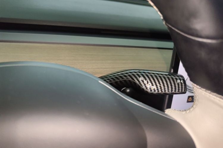 Tesla Model 3 2020 car image #18