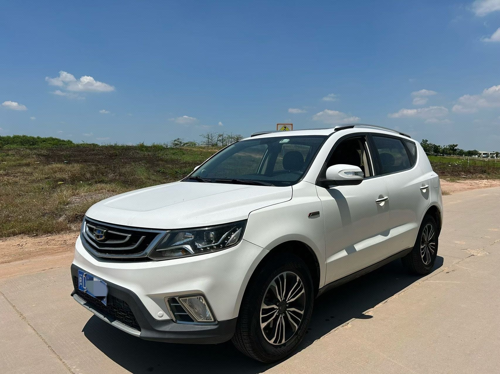GEELY Vision X6 2017 car image 
