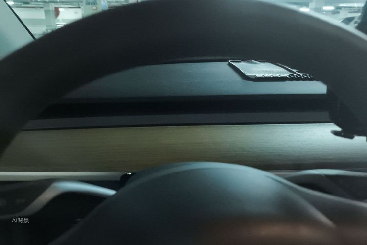 Tesla Model Y 2023 immagine di auto #13
