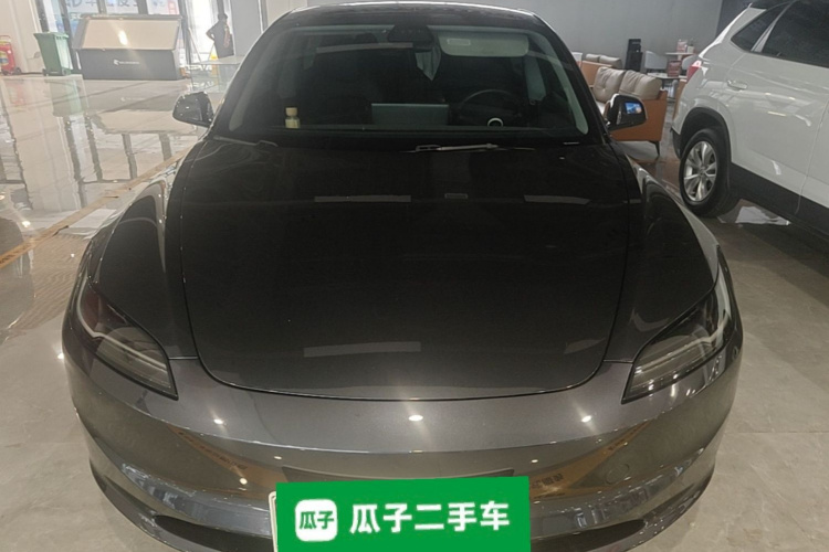 Tesla Model 3 2024 immagine di auto #3