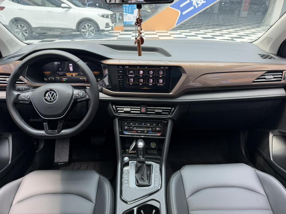 Volkswagen Tharu 2022 #11 Volkswagen Tharu 2022 car image #11