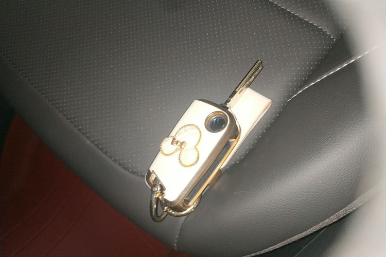 Volkswagen T-Cross 2021 car image #9