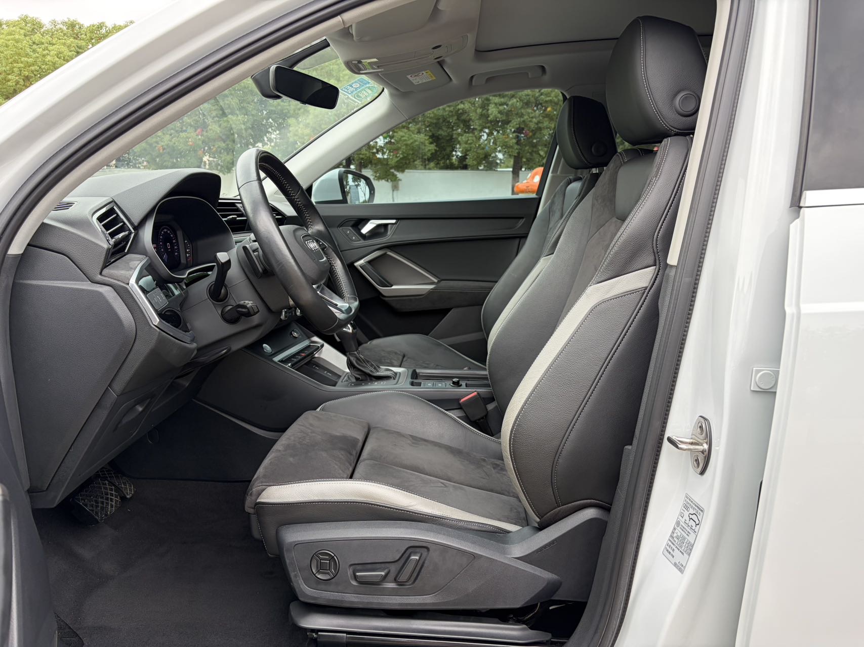 Audi Q3 2020 immagine di auto #4