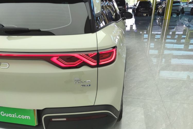 BYD YuanUP 2025 #8 BYD YuanUP 2025 car image #8