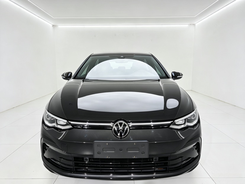 Volkswagen Golf 2022 immagine di auto #2