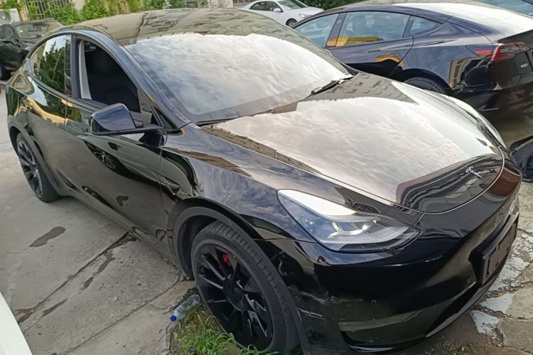 Tesla Model Y 2022 car image #6