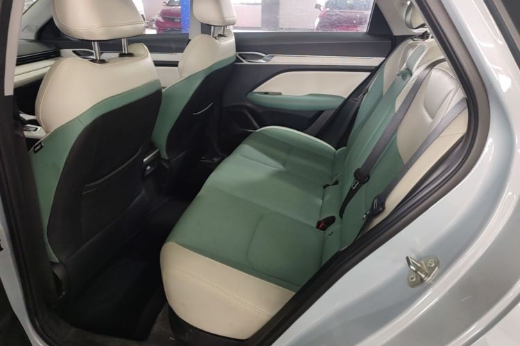 GEELY Emgrand L HiP 2022 car image #13