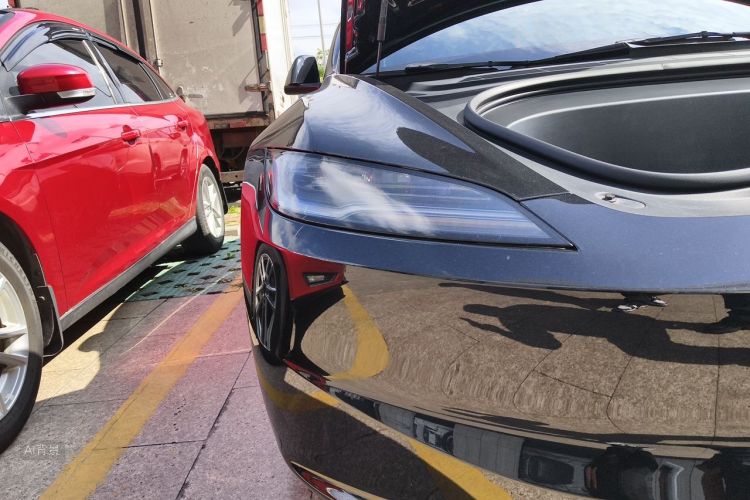 Tesla Model 3 2024 صورة سيارة #8