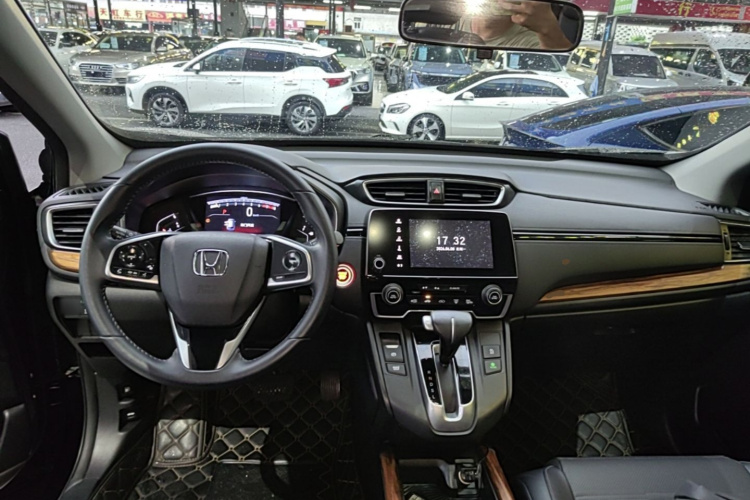 Honda CR-V 2019 car image #10