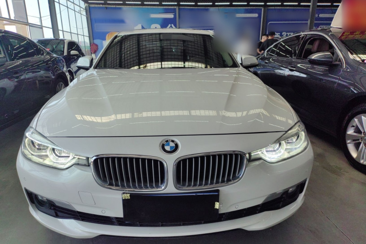 BMW 3 Series 2019 #3 BMW 3 Series 2019 imagem de carro #3