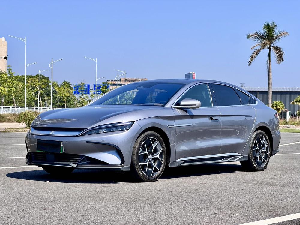 BYD Han 2024 immagine di auto 