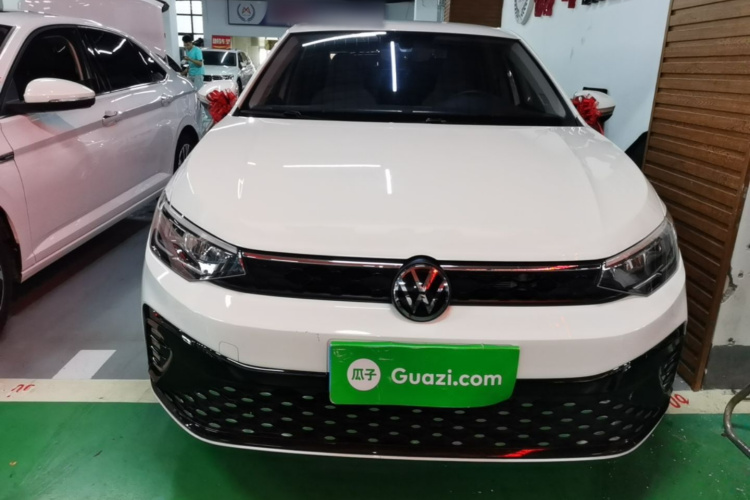 Volkswagen Lavida 2025 car image #3