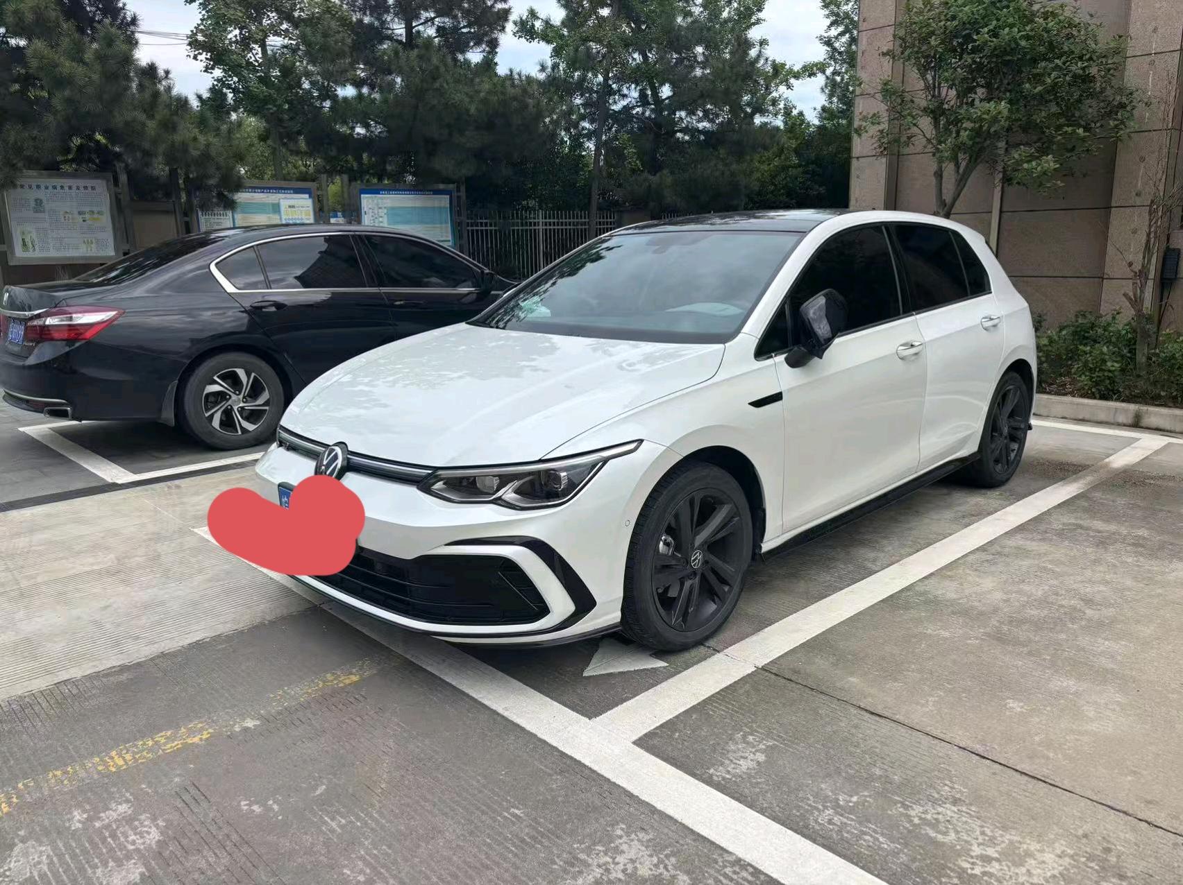 Volkswagen Golf 2023 car image 