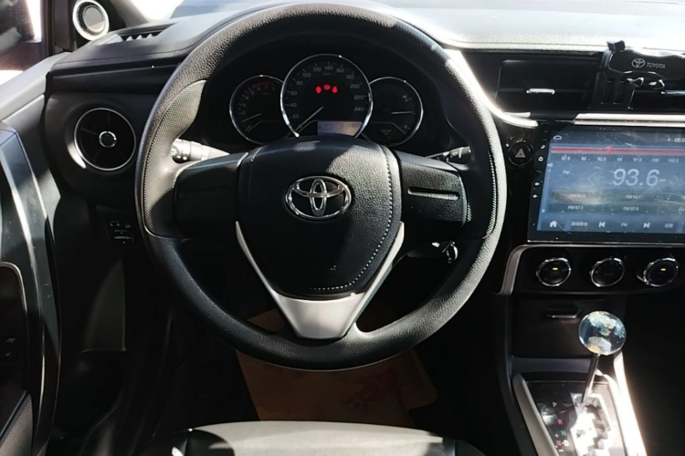 Toyota Corolla 2018 car image #11