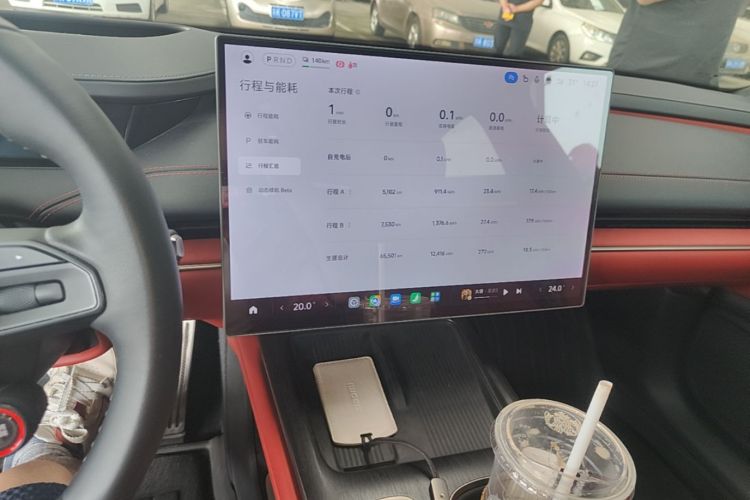MI SU7 2024 car image #13