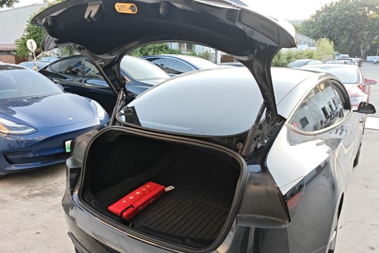 Tesla Model 3 2024 #19 Tesla Model 3 2024 car image #19