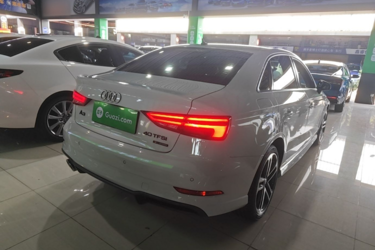 Audi A3 2019 immagine di auto #7