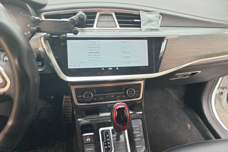 GEELY Emgrand GS 2020 #13 GEELY Emgrand GS 2020 imagem de carro #13