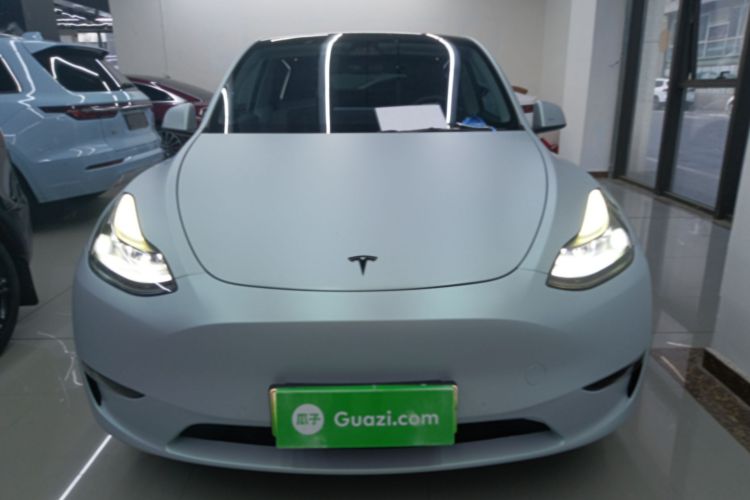 Tesla Model Y 2021 #3 Tesla Model Y 2021 car image #3