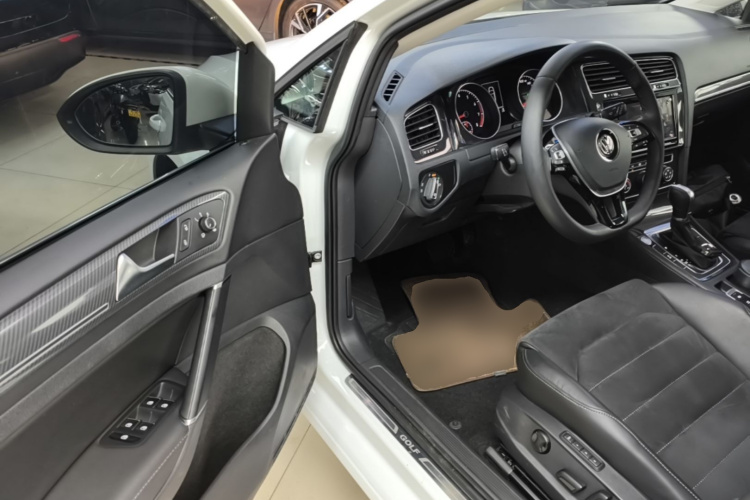 Volkswagen Golf 2019 #16 Volkswagen Golf 2019 car image #16