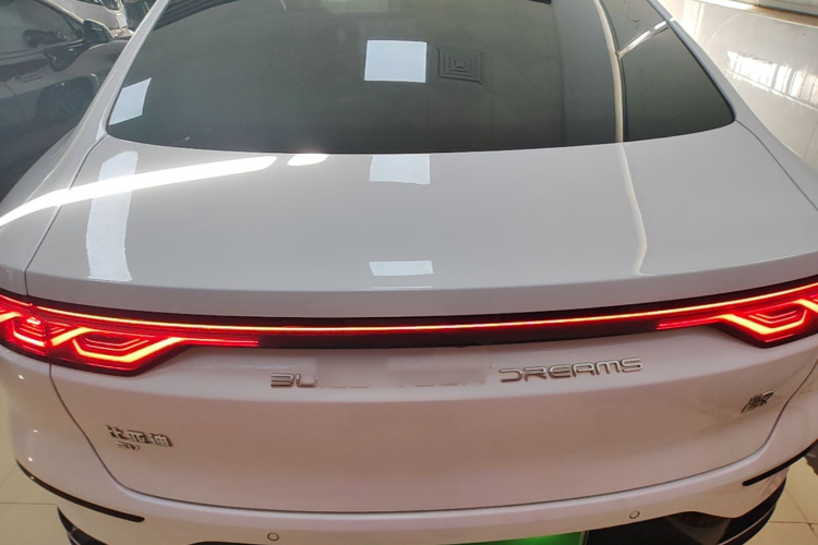 BYD Han 2023 car image #6