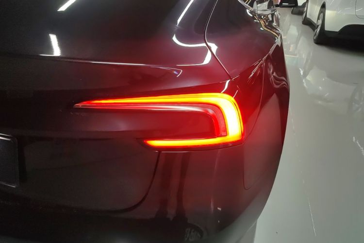 Tesla Model 3 2024 #4 Tesla Model 3 2024 immagine di auto #4
