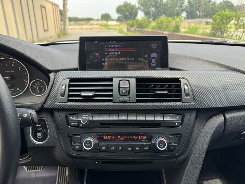 BMW 3 Series 2015 immagine di auto #22