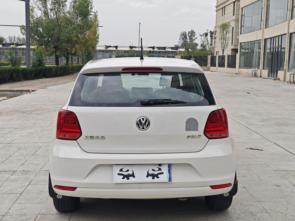 Volkswagen Polo 2015 immagine di auto #6