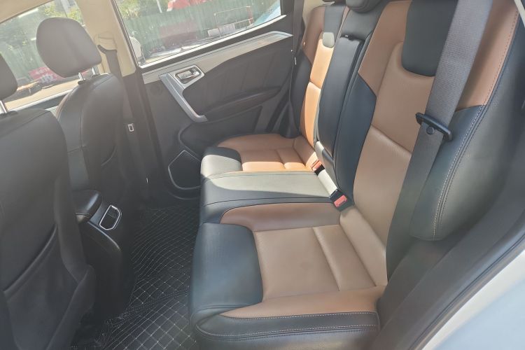 GEELY Vision X6 2018 immagine di auto #17