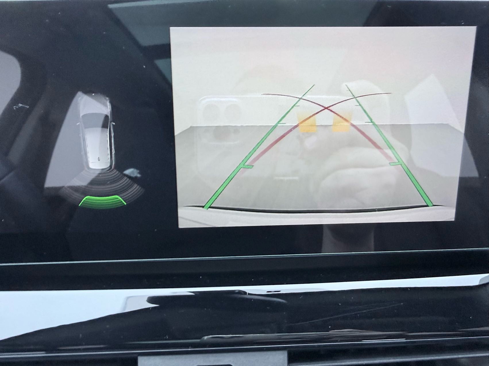 2022 car image #17