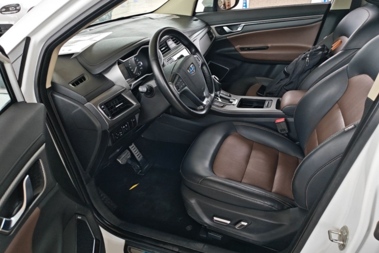 GEELY Emgrand GS 2017 #15 GEELY Emgrand GS 2017 car image #15