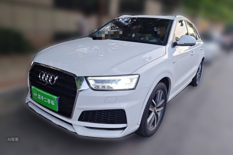 Audi Q3 2019 car image #2