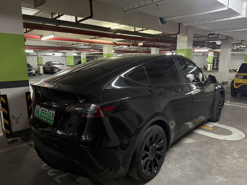 Tesla Model Y 2023 #4 Tesla Model Y 2023 image de voiture #4