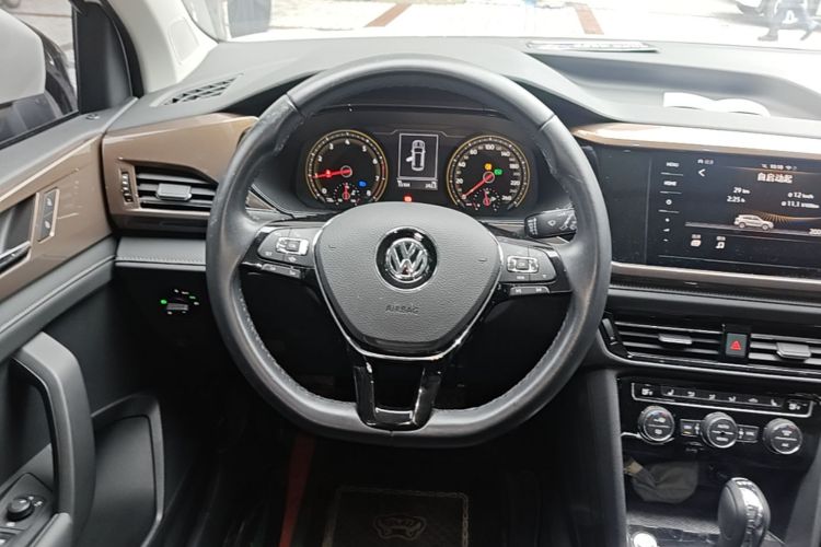 Volkswagen Tharu 2019 #11 Volkswagen Tharu 2019 car image #11