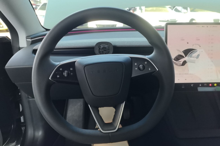 Tesla Model 3 2025 #15 Tesla Model 3 2025 car image #15