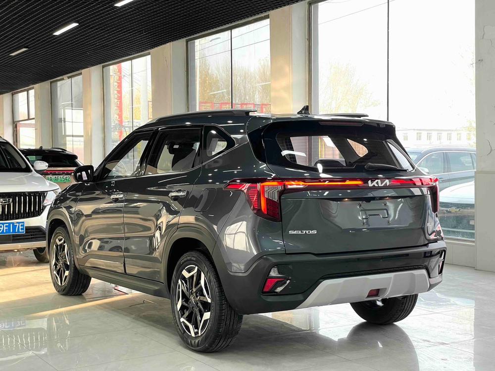 Kia Seltos 2023 #4 Kia Seltos 2023 car image #4