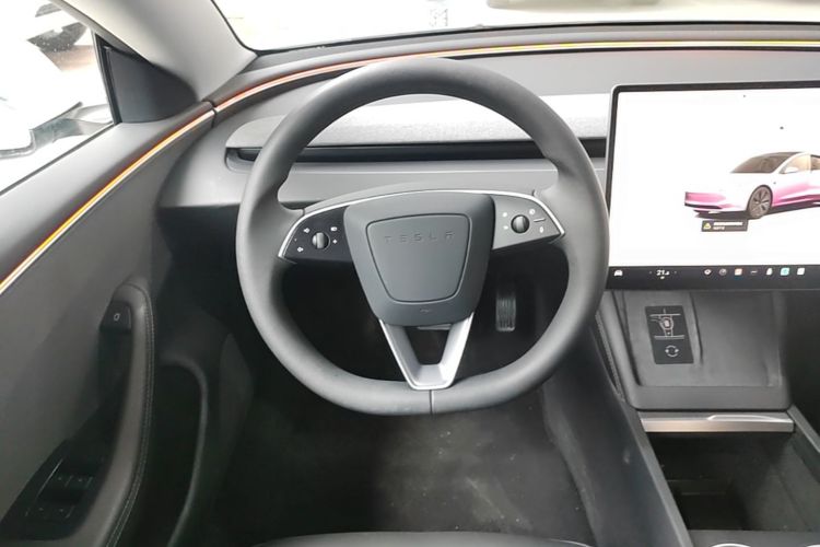 Tesla Model 3 2024 #11 Tesla Model 3 2024 car image #11