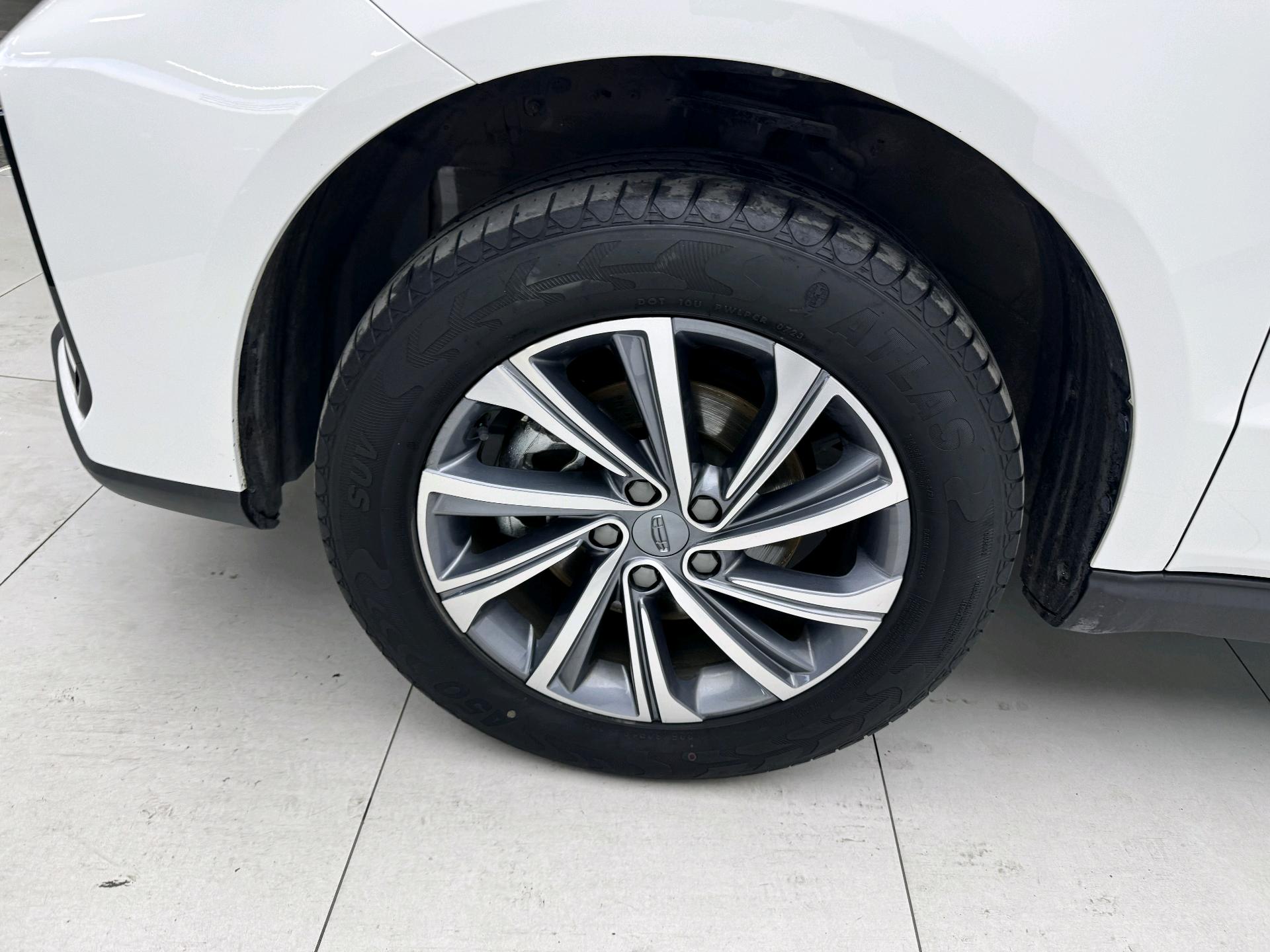 GEELY Vision X6 2023 изображение автомобиля #7