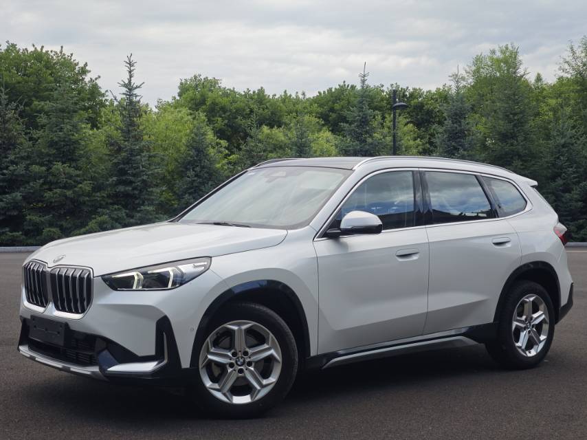 BMW X1 2024 BMW X1 2024 car image