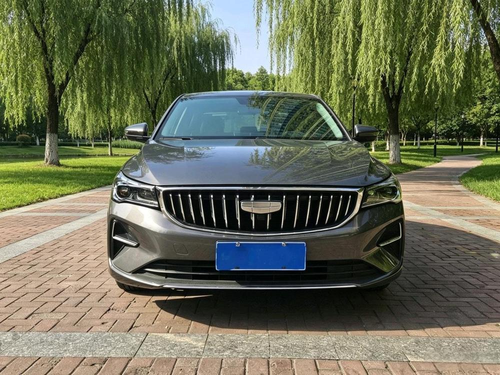 GEELY Emgrand 2025 #2 GEELY Emgrand 2025 car image #2