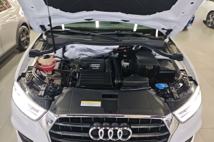Audi Q3 2018 #25 Audi Q3 2018 car image #25