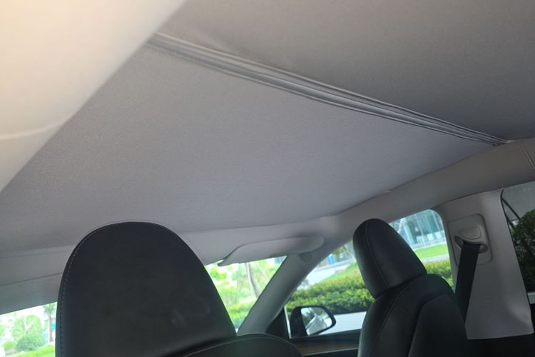 Tesla Model Y 2023 car image #20