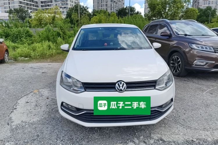 Volkswagen Polo 2016 car image #3